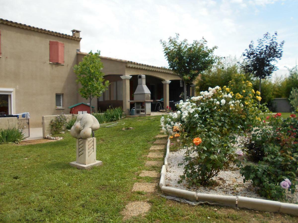 Chez Lulu Hotel Saint-Saturnin-les-Apt Exterior photo
